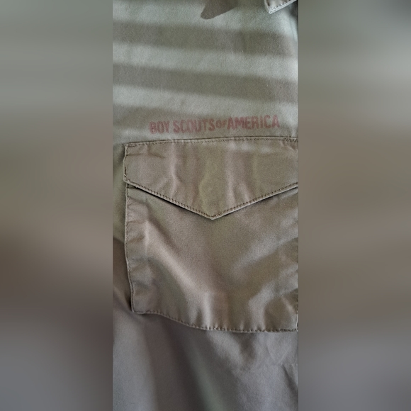 Boy Scouts Top Adult Med American Flag Patch Khaki Short Slv Button Front "Read" - Picture 5 of 11